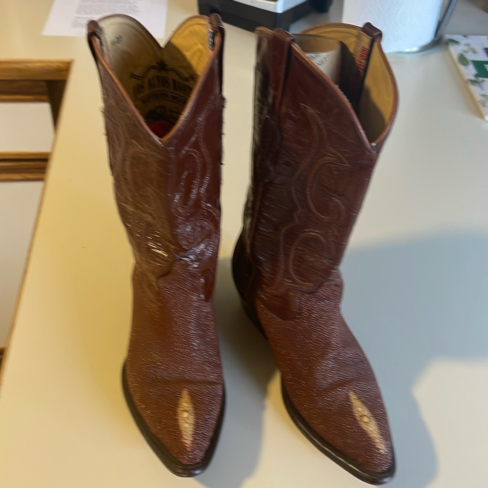 Exceptional quality, genuine ostrich leg, cowboy boots, handmade.